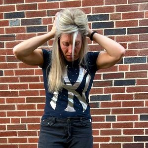 Victoria’s Secret Pink NYY women’s small navy blue t-shirt